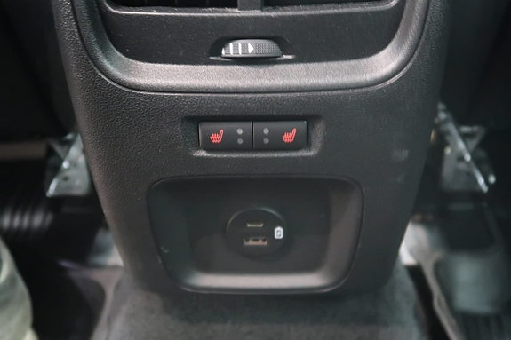 Ford Kuga 8 of 25