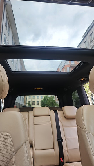 Mercedes-Benz GLS400 10 of 23