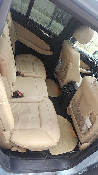 Mercedes-Benz GLS400 9 of 23