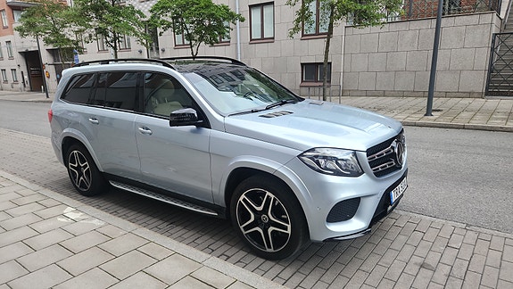 Mercedes-Benz GLS400 4 of 23