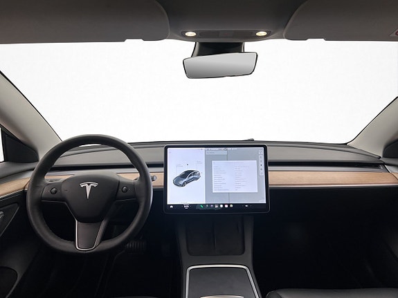 Tesla Model 3 18 of 30
