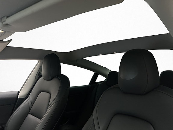 Tesla Model 3 13 of 30