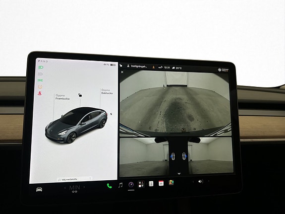 Tesla Model 3 19 of 30