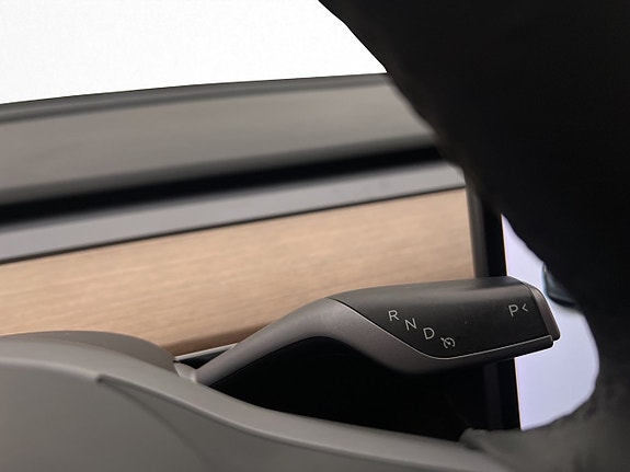 Tesla Model 3 17 of 30