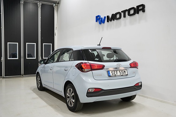 Hyundai i20 4 of 5