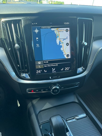 Volvo V60 Cross Country 5 of 5