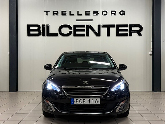 Peugeot 308 4 of 5