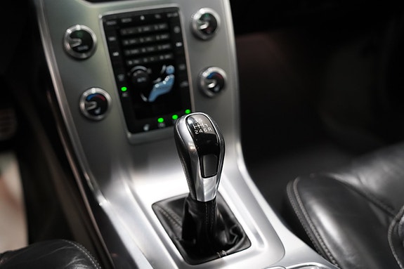 Volvo XC70 16 of 26