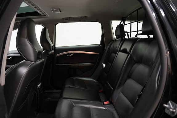 Volvo XC70 23 of 26