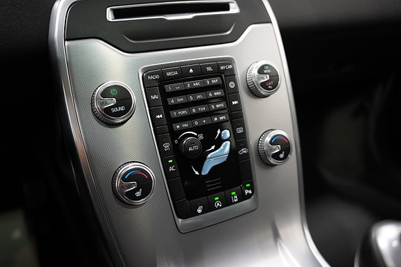 Volvo XC70 17 of 26