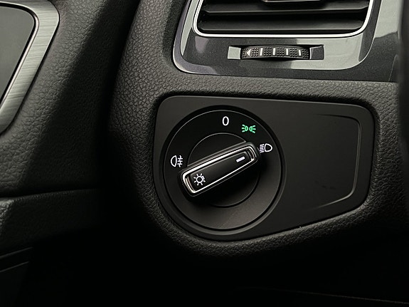 Volkswagen Golf I 30 of 30