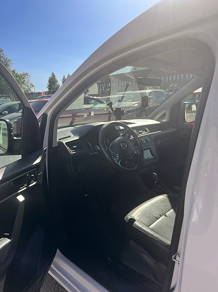 Volkswagen Caddy 3 of 4