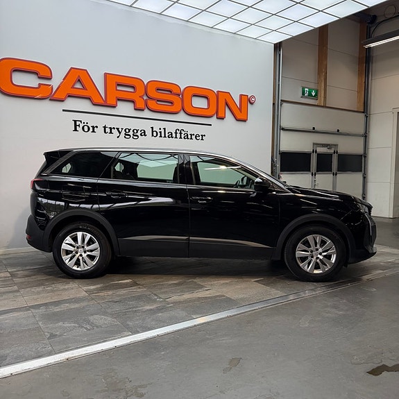 Peugeot 5008 3 of 12