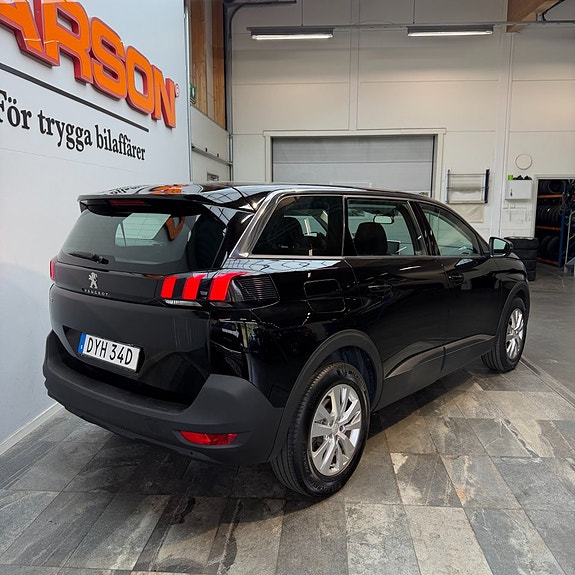Peugeot 5008 4 of 12