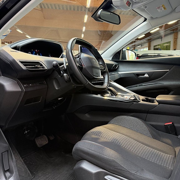 Peugeot 5008 8 of 12