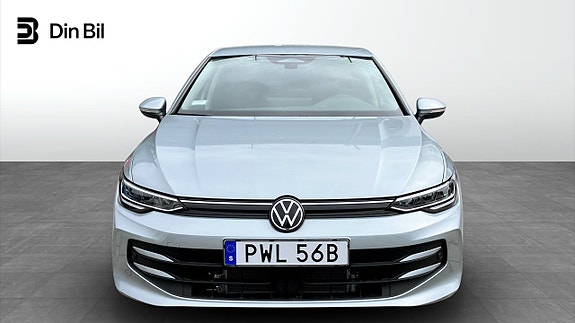 Volkswagen Golf VIII 4 of 12