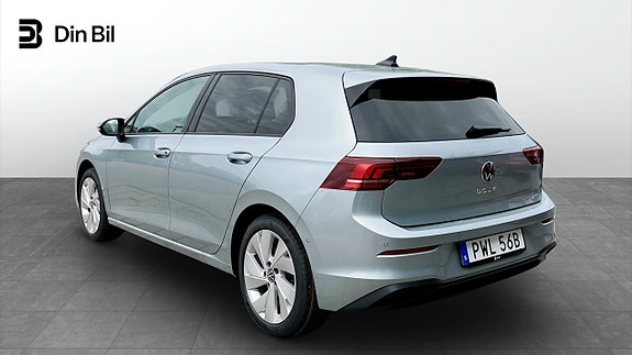 Volkswagen Golf VIII 3 of 12