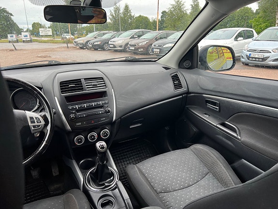 Mitsubishi ASX 15 of 20