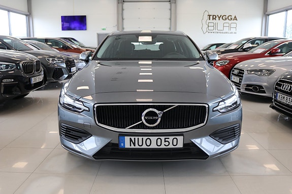 Volvo V60 2 of 20