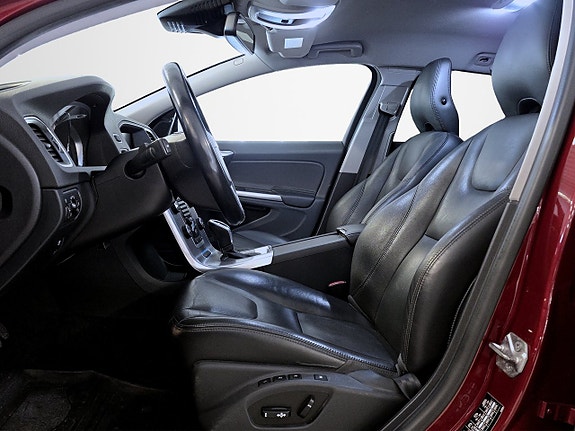 Volvo V60 6 of 17