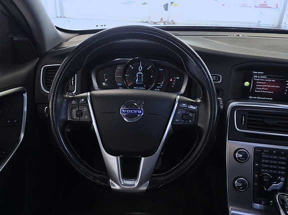 Volvo V60 10 of 17