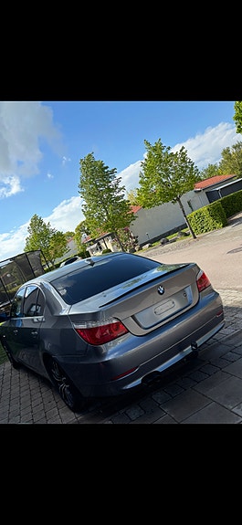 BMW 523i 4 of 14