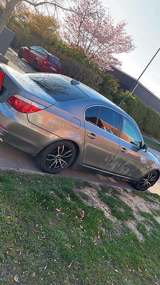 BMW 523i 6 of 14