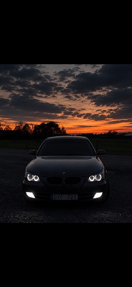 BMW 523i 8 of 14
