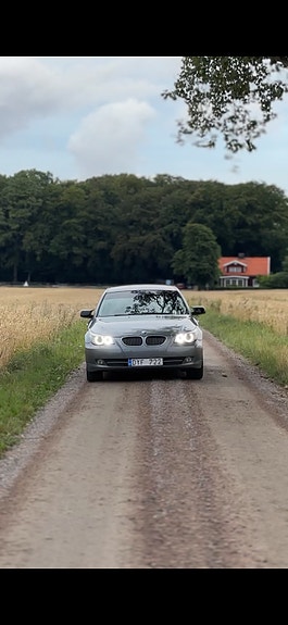 BMW 523i 7 of 14