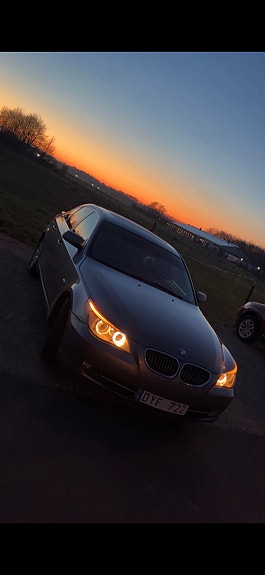 BMW 523i 5 of 14