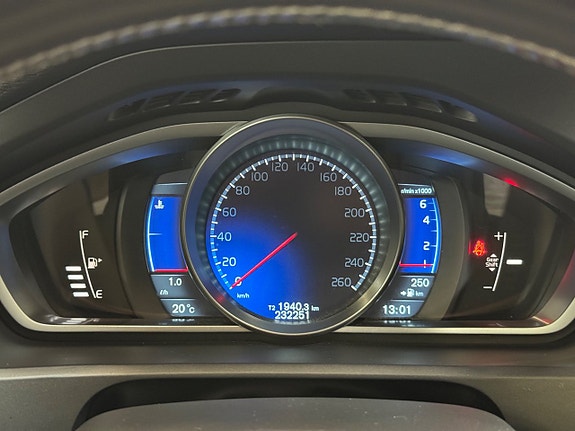 Volvo V40 15 of 15