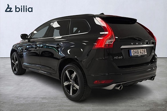 Volvo XC60 2 of 5