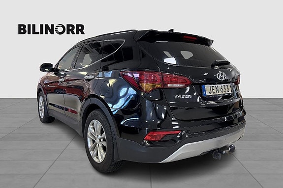 Hyundai Santa Fe 2 of 5