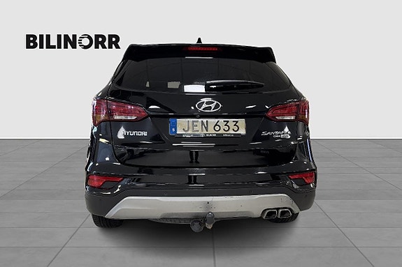 Hyundai Santa Fe 4 of 5