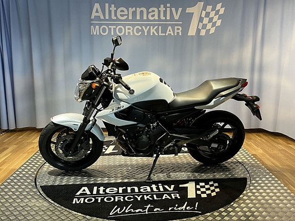 Yamaha XJ6 ABS 4 of 5