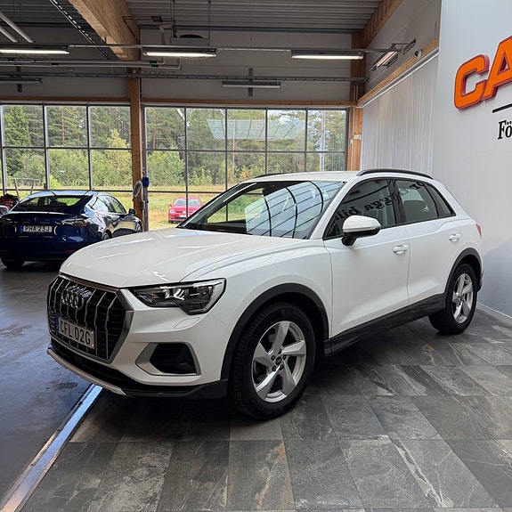 Audi Q3 5 of 5