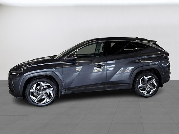 Hyundai Tucson 2 of 5