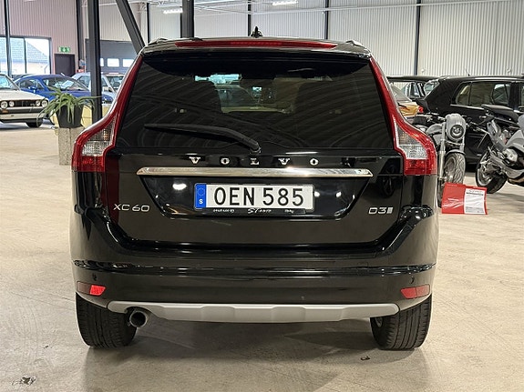 Volvo XC60 4 of 11