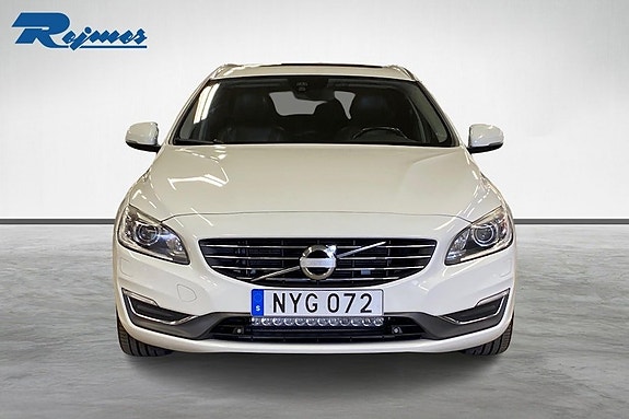Volvo V60 9 of 11