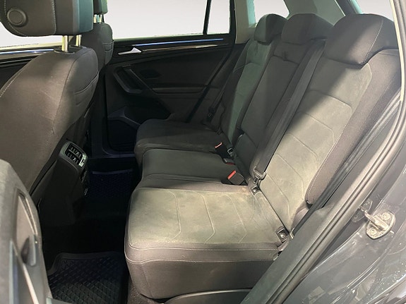 Volkswagen Tiguan 13 of 19