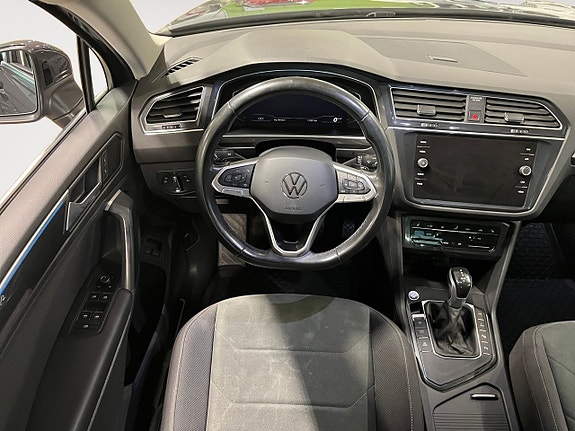 Volkswagen Tiguan 12 of 19