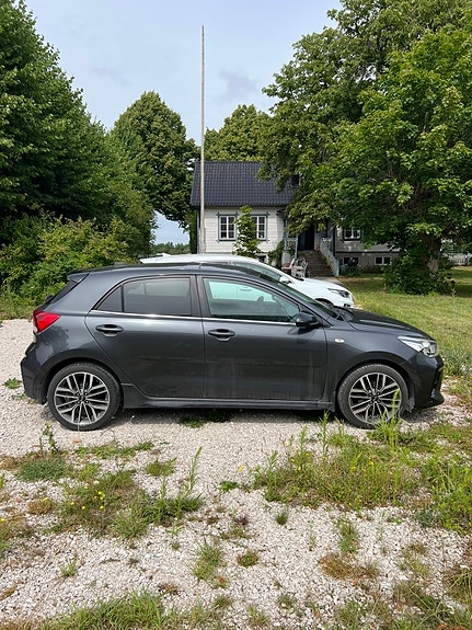 Kia Rio 4 of 11