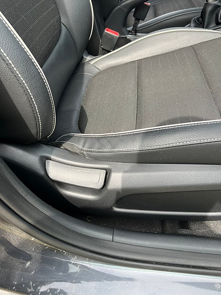 Kia Rio 7 of 11