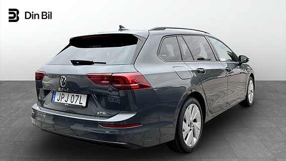 Volkswagen Golf VIII 3 of 12