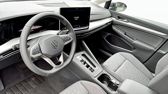 Volkswagen Golf VIII 7 of 12