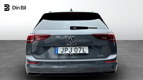 Volkswagen Golf VIII 5 of 12