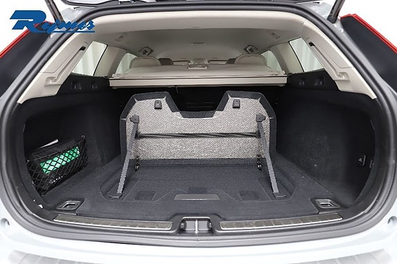 Volvo V60 24 of 30