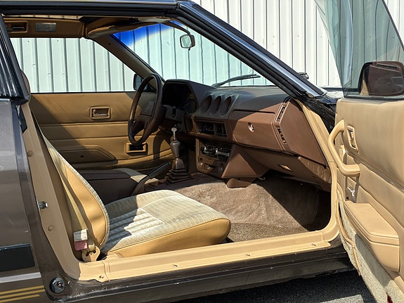 Nissan 280 ZX 15 of 19