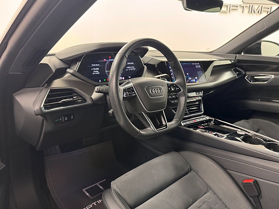 Audi e-tron GT 6 of 16