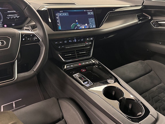 Audi e-tron GT 7 of 16